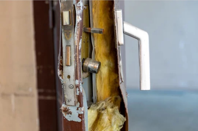 Reparación y Refuerzo de Puertas Barcelona | Says-Lock