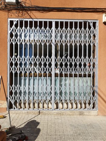 Reparación reja de ballesta parsa Bar en Mataró