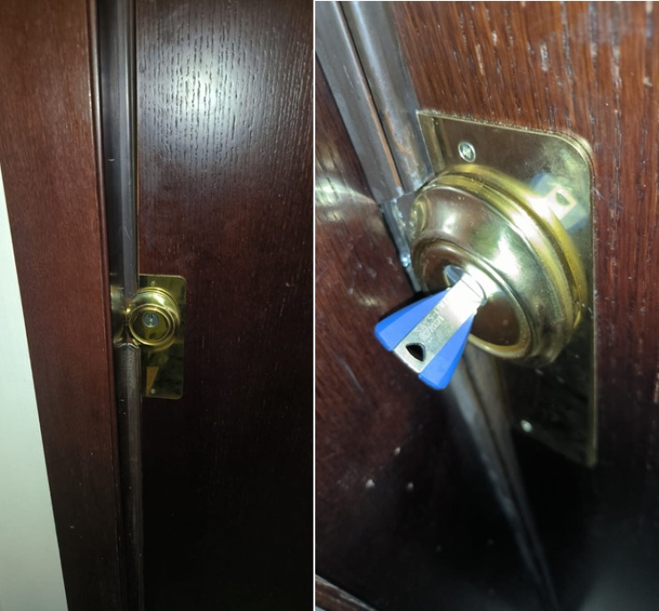 Resultado final de seguridad premium en Barcelona: Escudo acorazado con llave KESO 8000 Omega Ultra instalada en puerta de madera.
