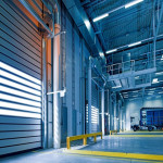 Arquitectura técnica de muelles de carga protegidos mediante sistemas de seguridad industrial en Barcelona.